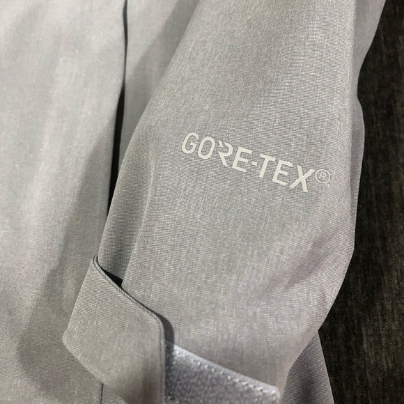 Ladies The North face jacket - Picture 2 of 9